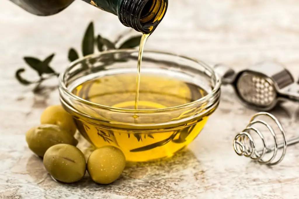 Olea Europaea (Olive) Oil Unsaponifiables