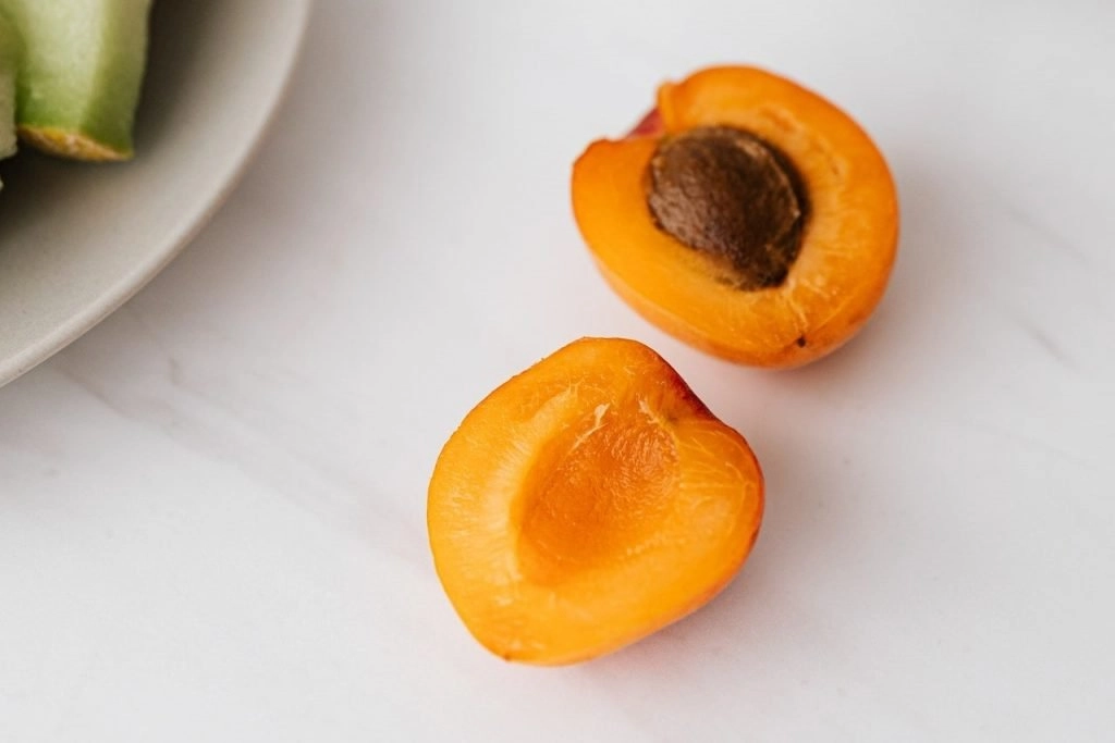 Apricot Kernel Oil Skin Benefits